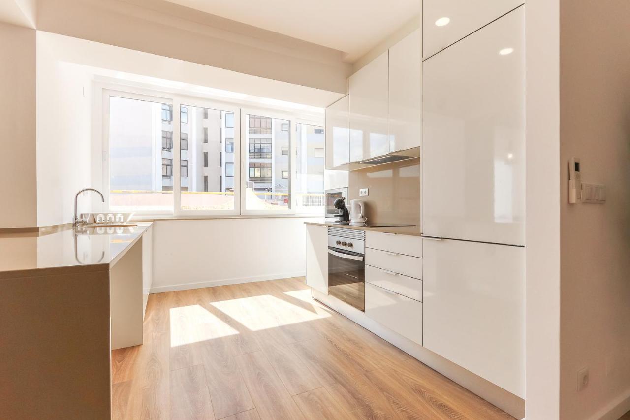 Vita Portucale ! Costa Da Caparica Sunny Design Apartment المظهر الخارجي الصورة